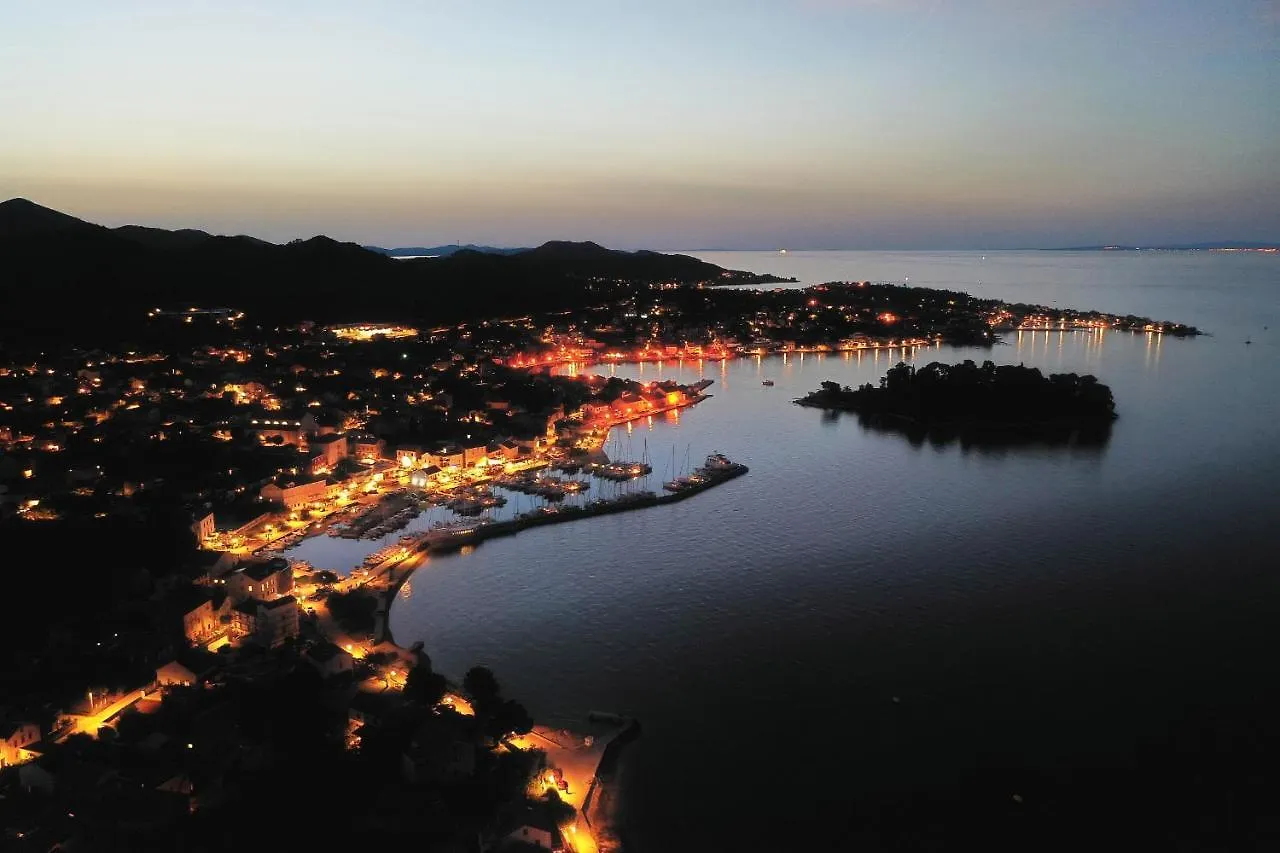 Dunatovi Dvori Heritage Hotel Preko 4*,